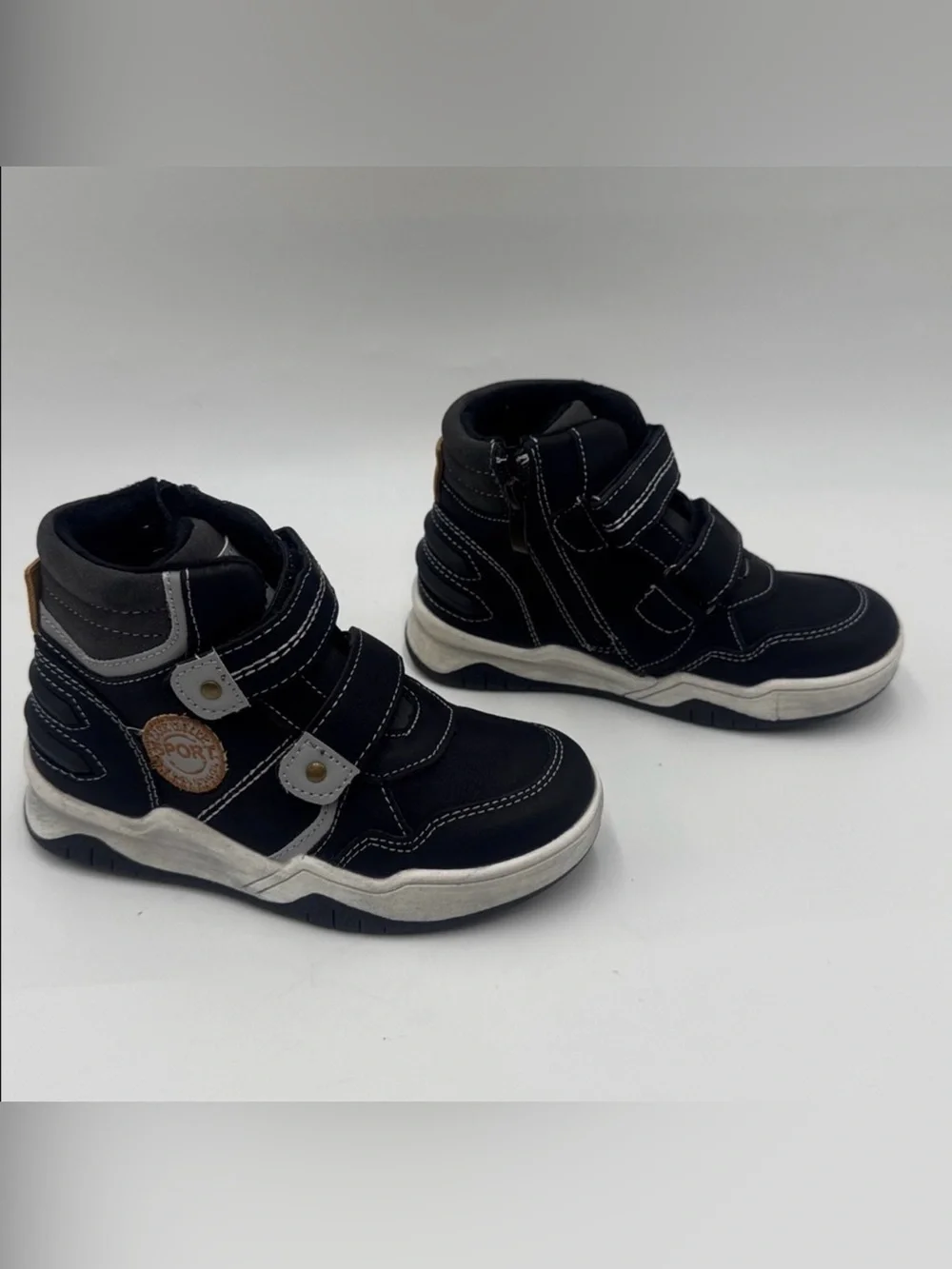 NWT Bobbie Bear Boys' High-Top Sneakers Black/ Gray Size EU 27 Kids